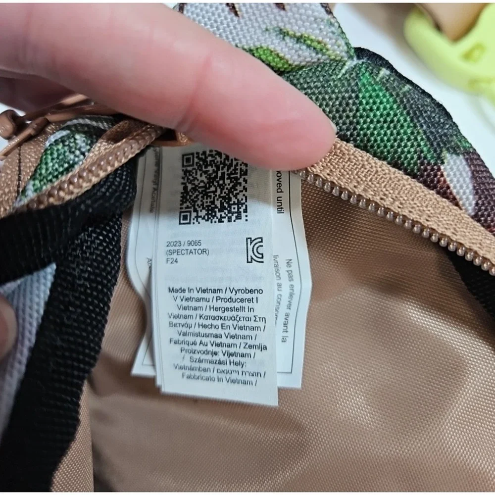 KAVU Spectator Adjustable Waist Pack Fanny‎ Pack Fern Print